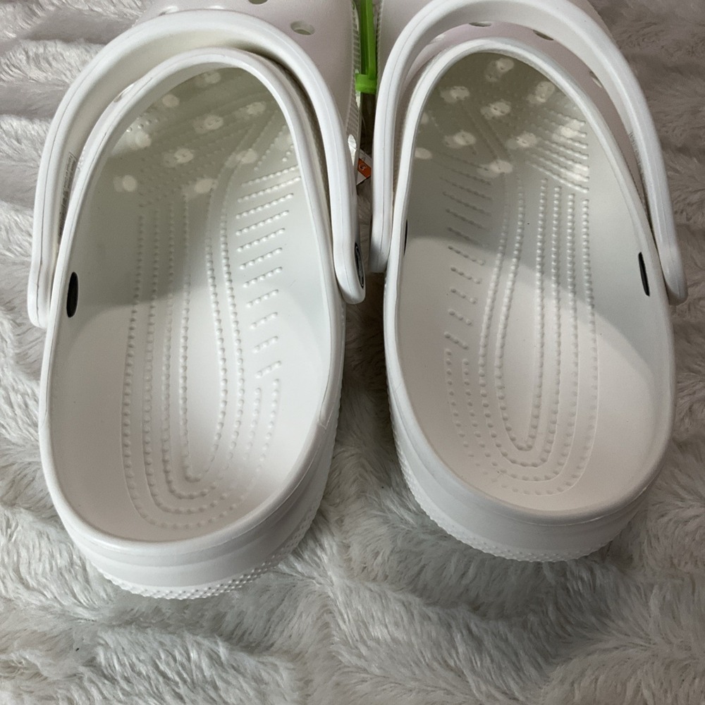 Crocs Classic Clog  White Mens Size 9 Womens Size 11 Slip On Comfort Lightweight - Picture 5 of 9